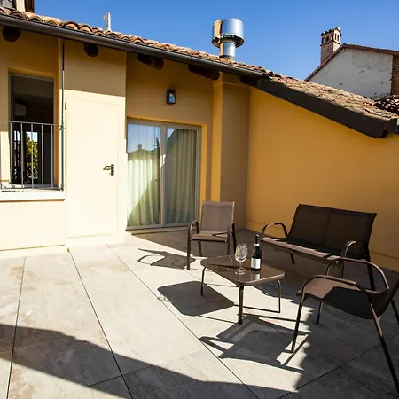 Palazzo Ratti Boutique Rooms-3